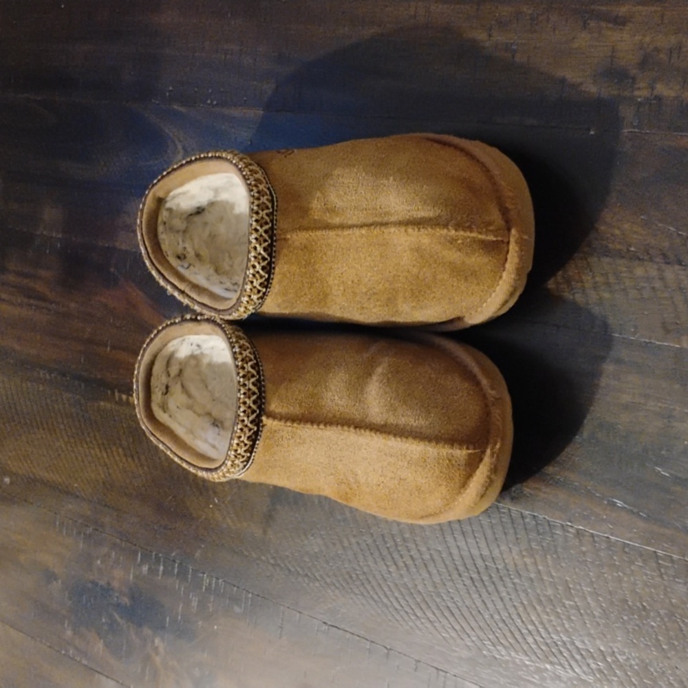 UGG Size 6 Women - Picture 4 of 6